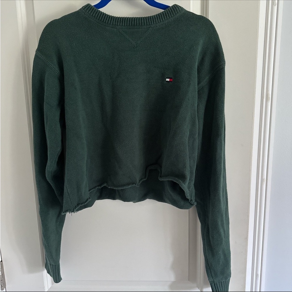 Cropped thrifted Tommy Hilfiger sweater